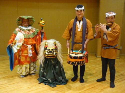 新春　獅子舞　画像