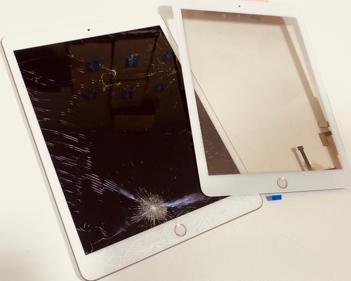 iPad修理 承ります！