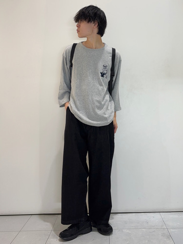 スニーカー着用画像